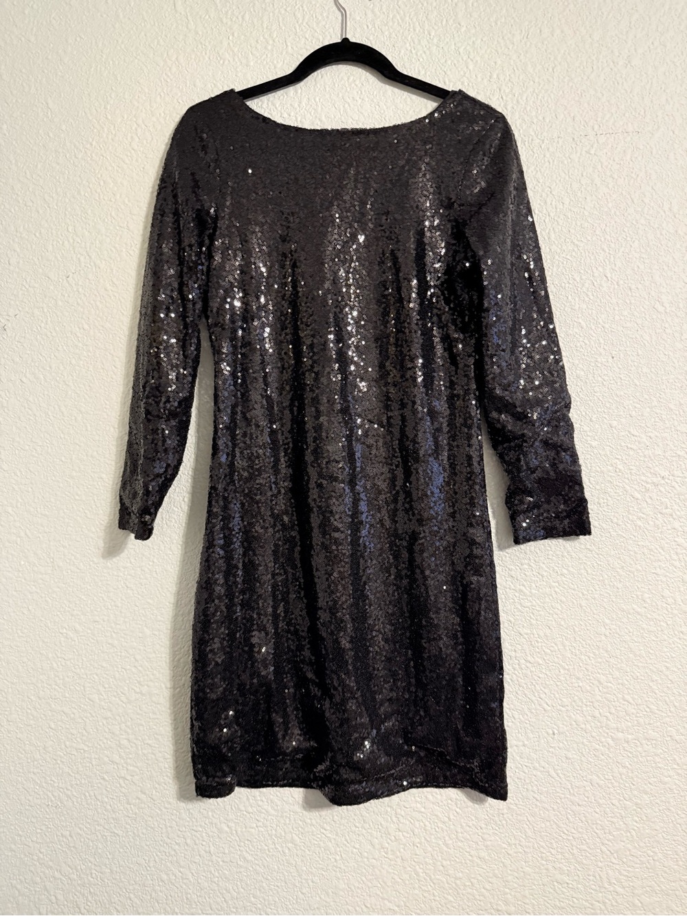 Source Unknown Black Sequin Long Sleeve Shift Dress